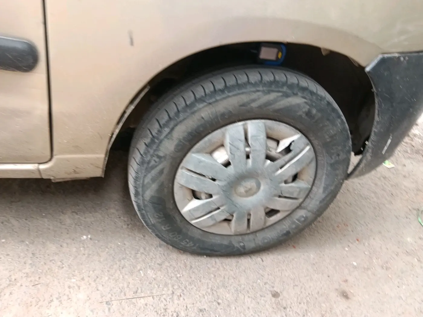 2011 Maruti Alto LXI, CNG, Manual, 1,09,315 km, tyre