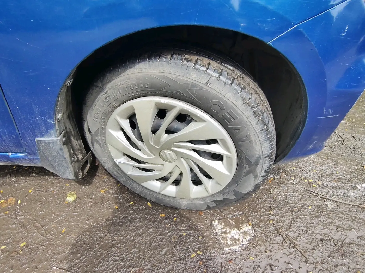 2016 Maruti Ertiga VXI CNG, CNG, Manual, 1,97,309 km, tyre