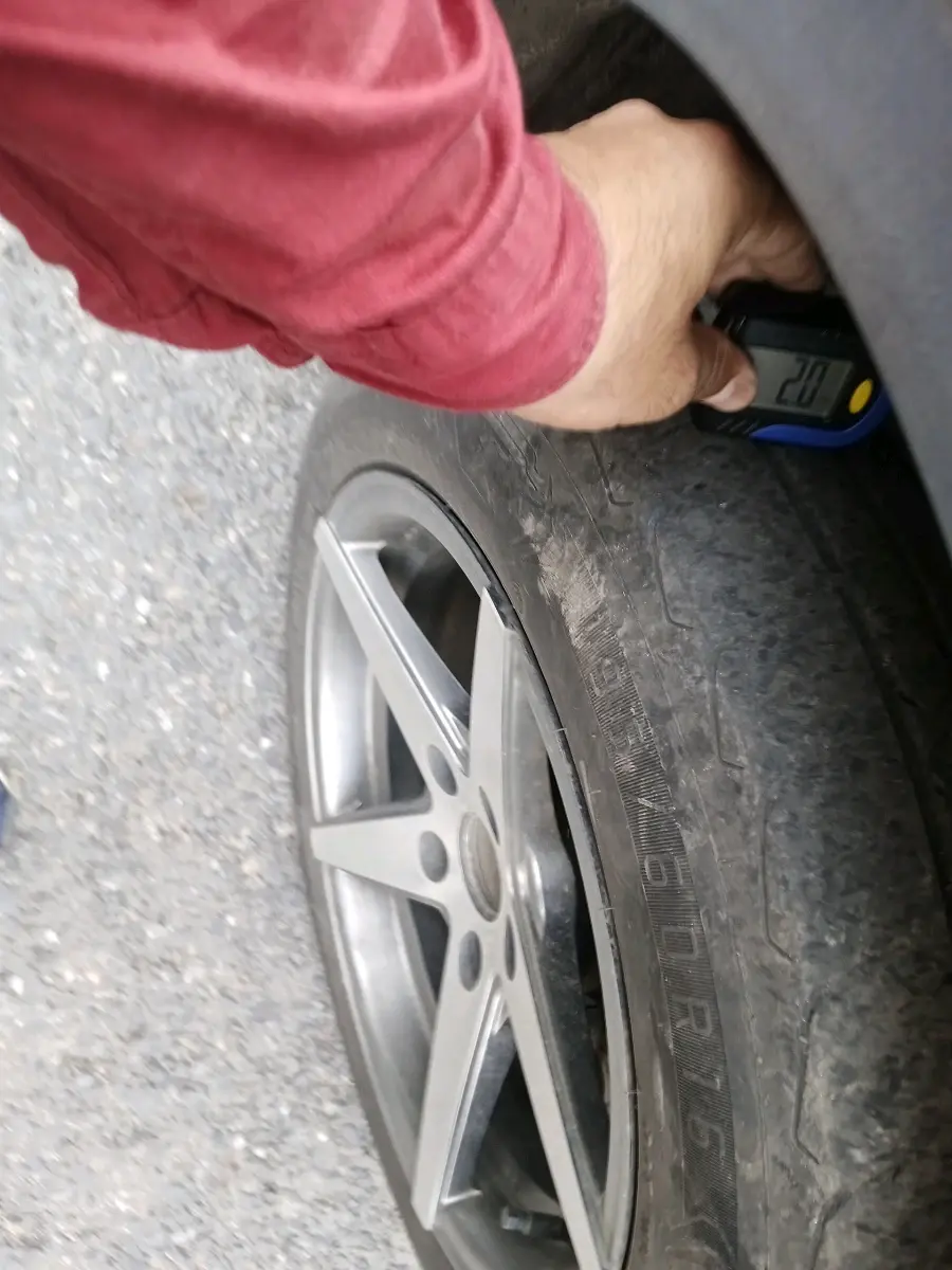 2024 Tata NEXON Smart Plus S 1.2 iCNG, CNG, Manual, 38,650 km, tyre