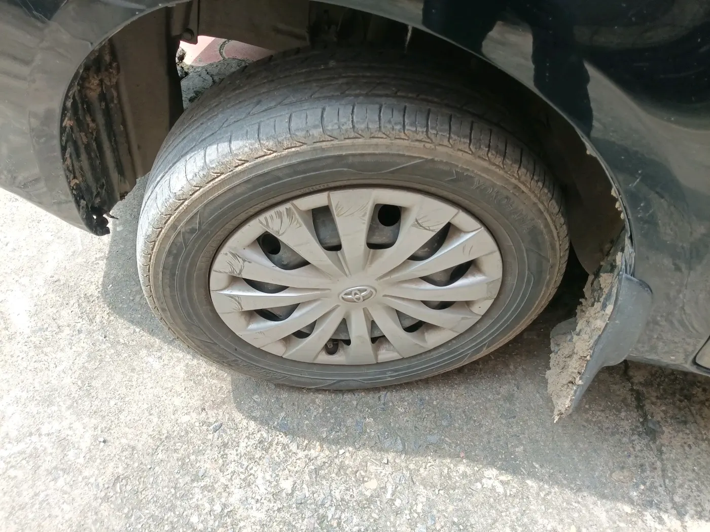 2011 Toyota Etios G, Petrol, Manual, 22,809 km, tyre