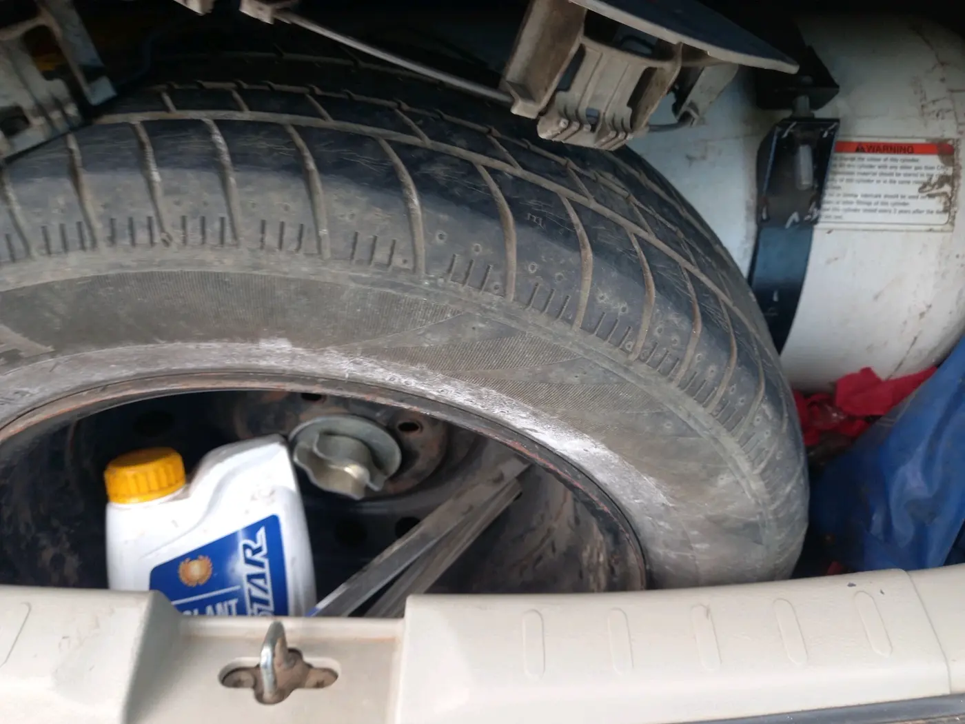 2017 Maruti Celerio VXI CNG, CNG, Manual, 83,147 km, tyre