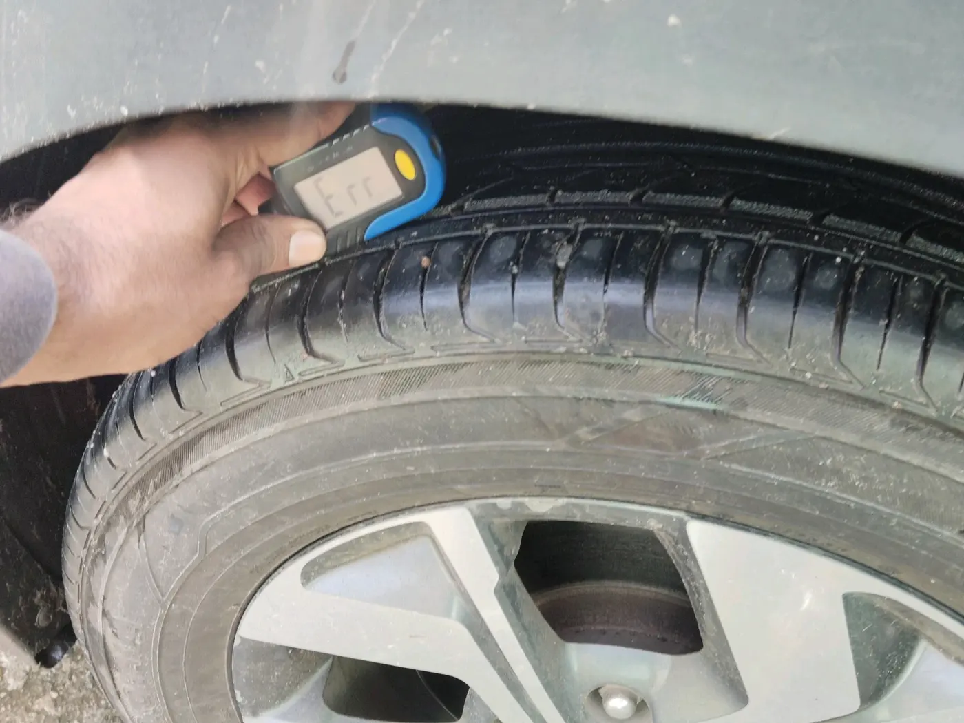 2021 KIA SONET HTX 1.5, Diesel, Manual, 1,34,433 km, tyre