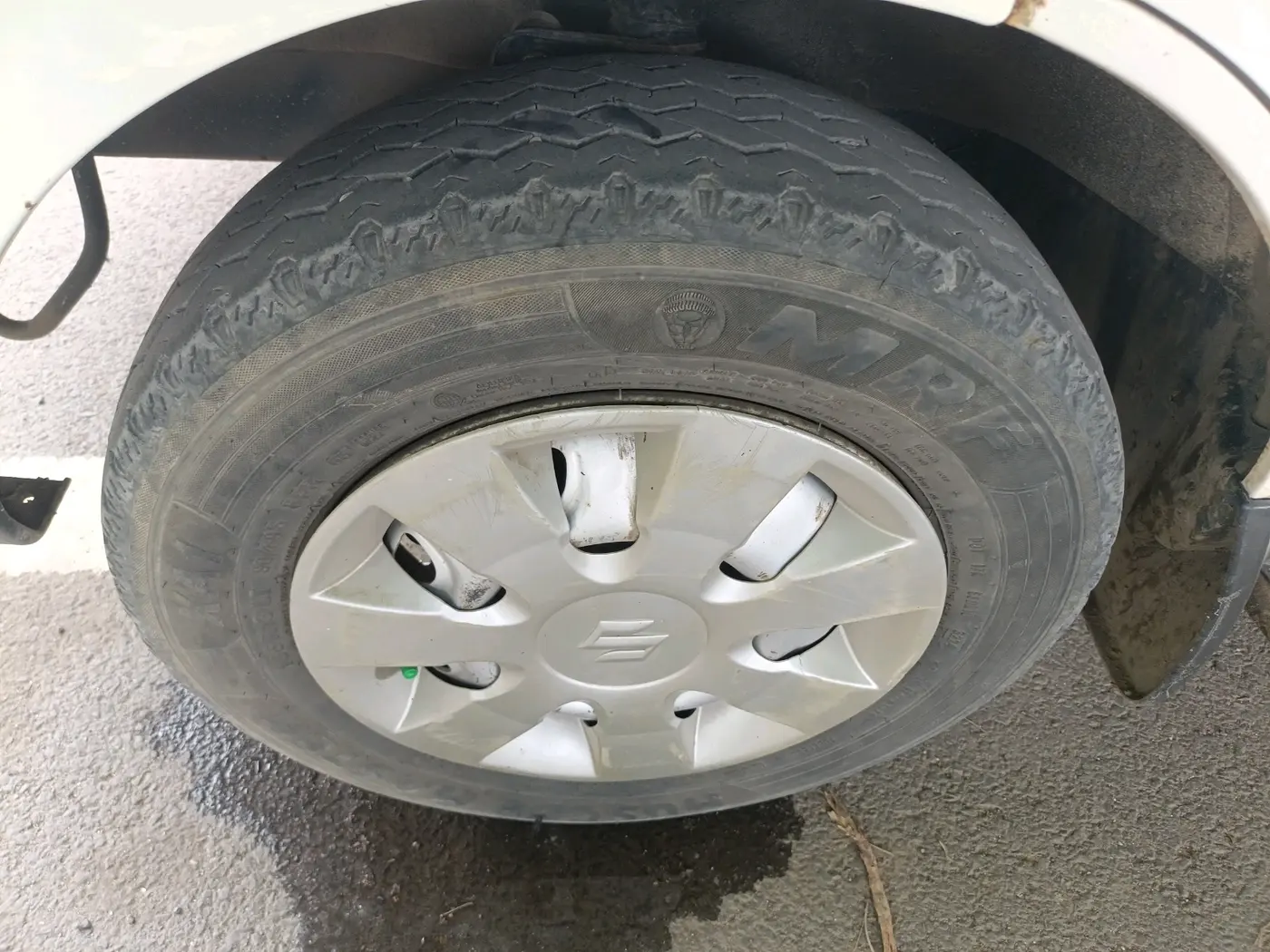 2021 Maruti Eeco 5 STR WITH A/C+HTR CNG, CNG, Manual, 1,48,722 km, tyre