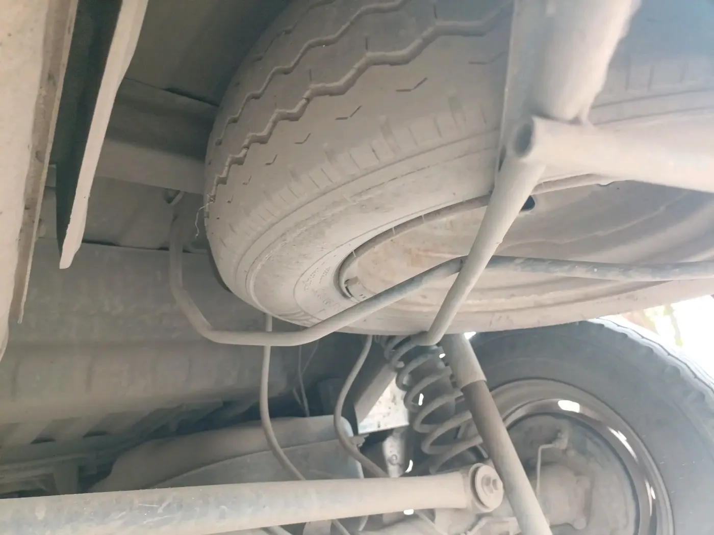 2021 Maruti Eeco 5 STR WITH A/C+HTR CNG, CNG, Manual, 1,48,722 km, tyre