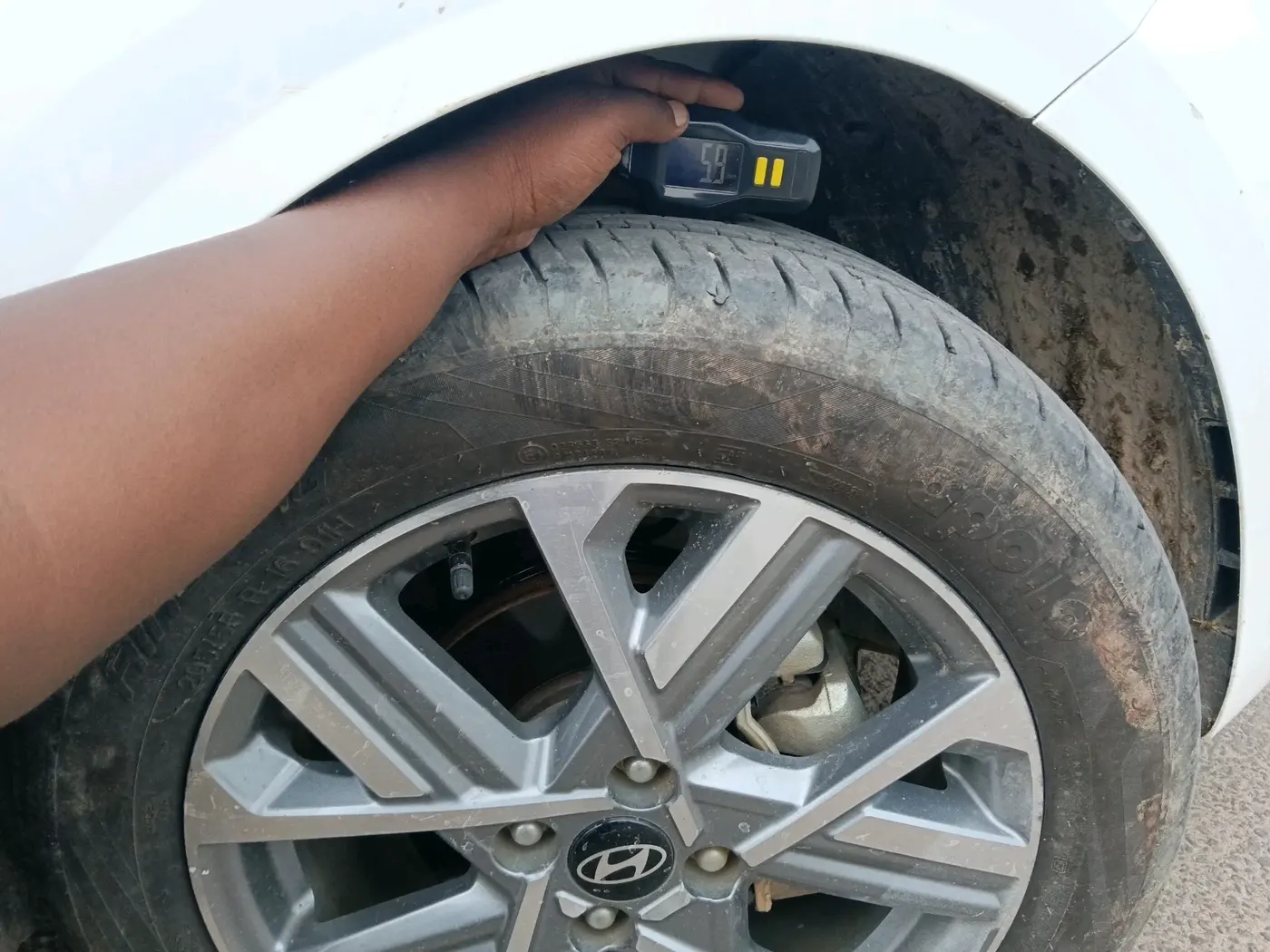 2025 Hyundai Verna SX 1.5 l MPI, Petrol, Manual, 7,111 km, tyre