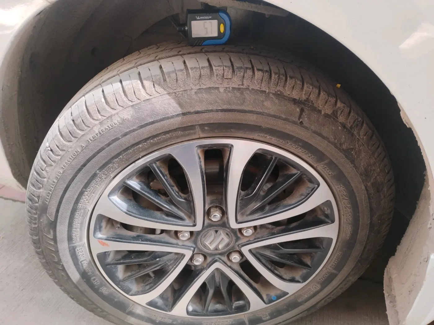 2025 Maruti Ertiga ZXI (O) CNG, CNG, Manual, 17,717 km, tyre