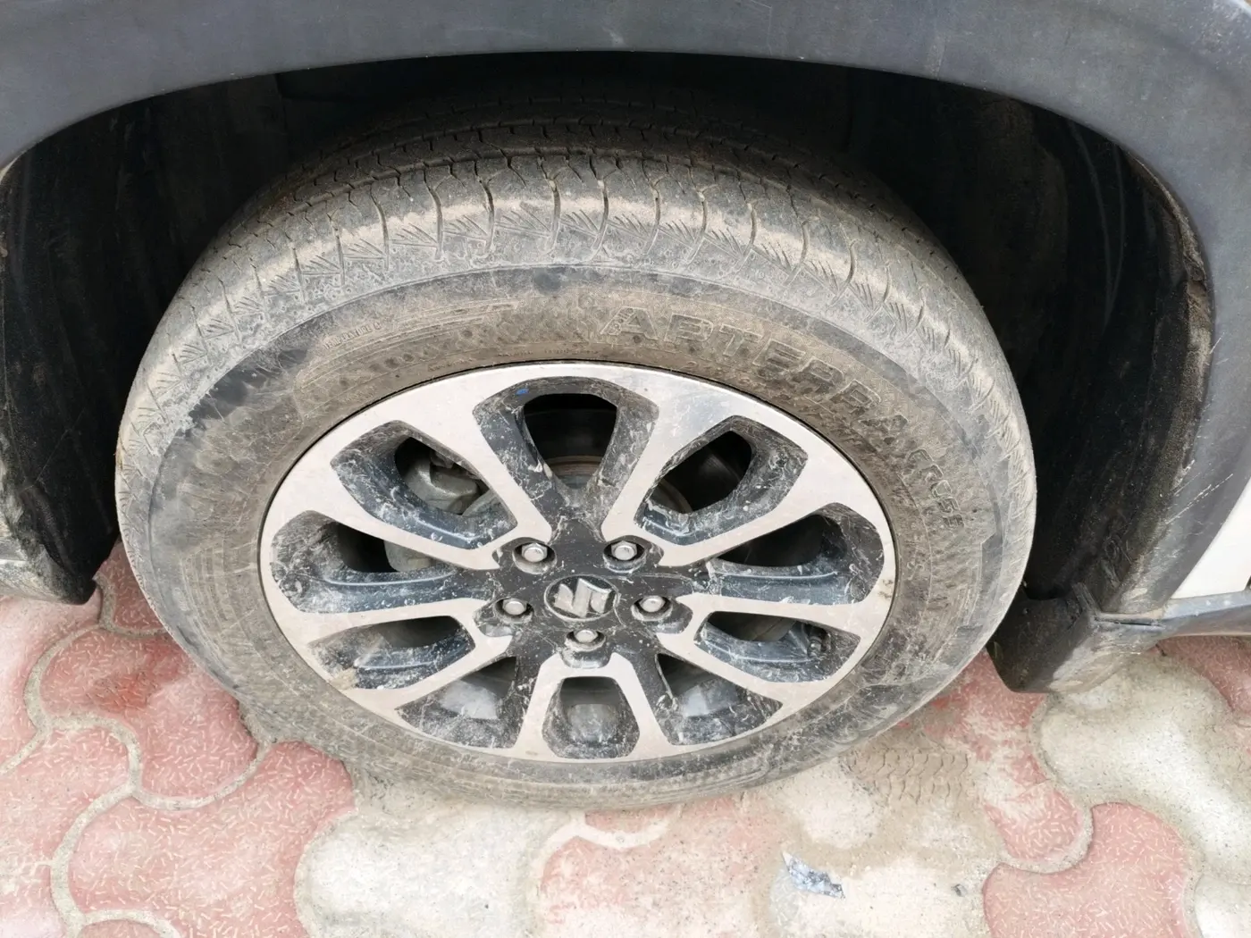 2024 Maruti Grand Vitara ZETA SMART HYBRID, Petrol, Manual, 19,257 km, tyre