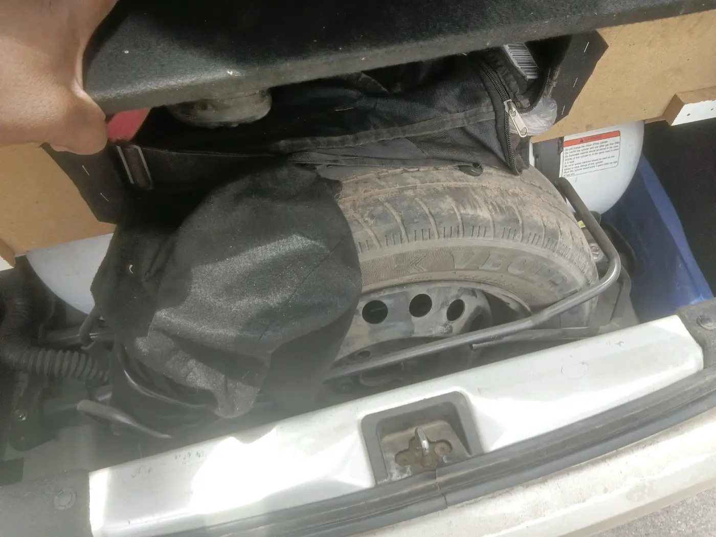 2022 Maruti New Wagon-R VXI CNG 1.0, CNG, Manual, 75,325 km, tyre