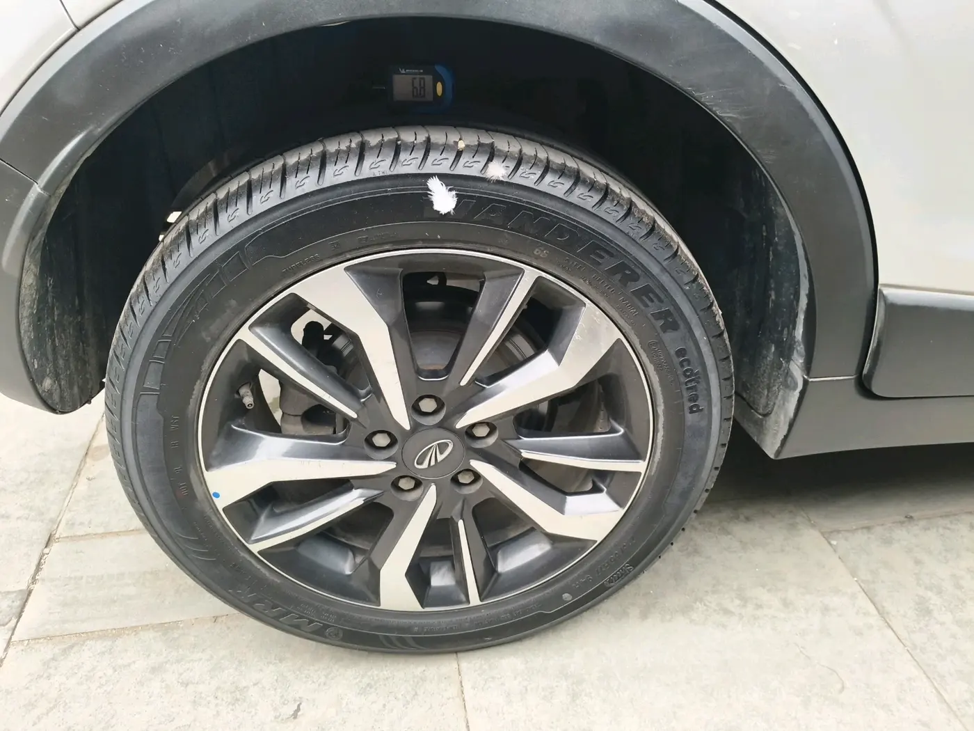 2021 Mahindra XUV300 W8 (O) 1.2 PETROL, Petrol, Manual, 35,551 km, tyre