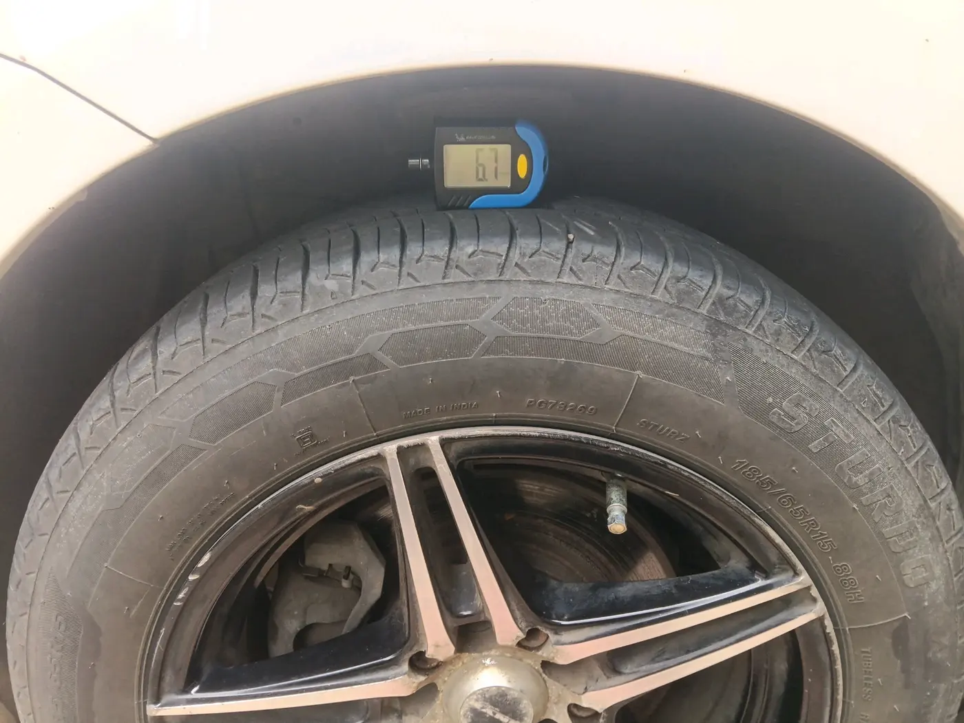 2016 Maruti Ertiga VXI CNG, CNG, Manual, 1,21,060 km, tyre