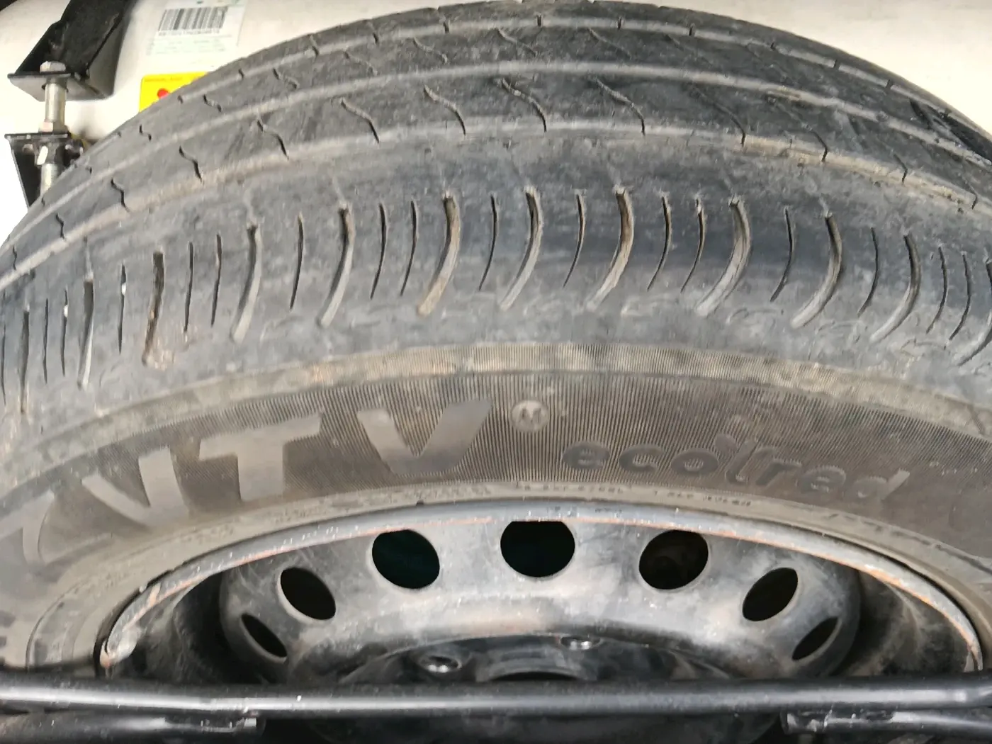 2022 Maruti New Wagon-R VXI CNG 1.0, CNG, Manual, 81,200 km, tyre