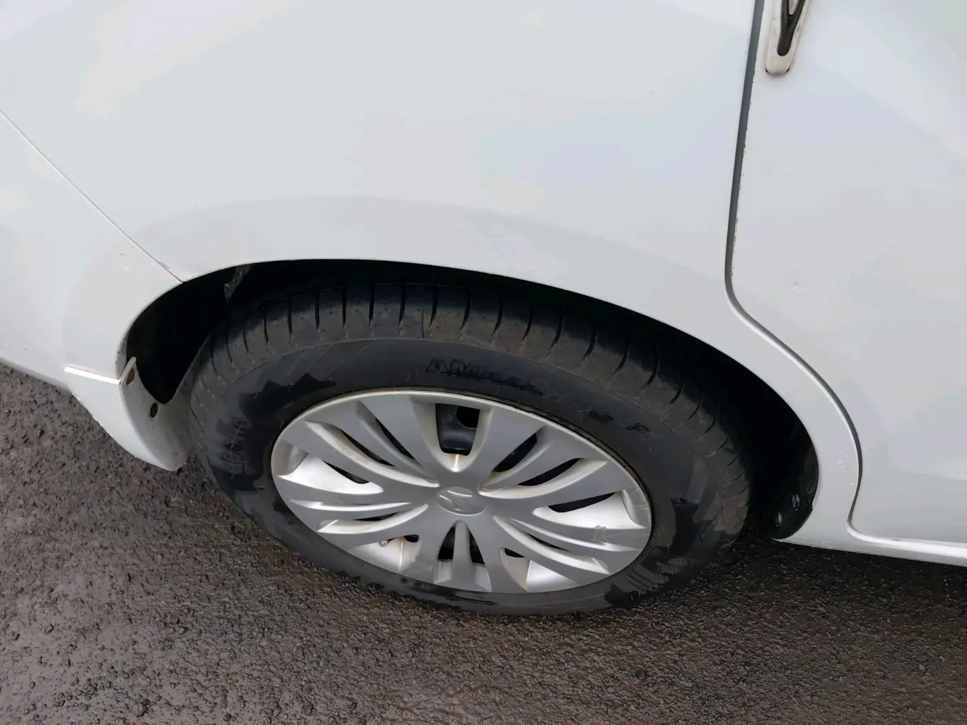 2012 Maruti Ertiga VDI, Diesel, Manual, 1,12,636 km, tyre