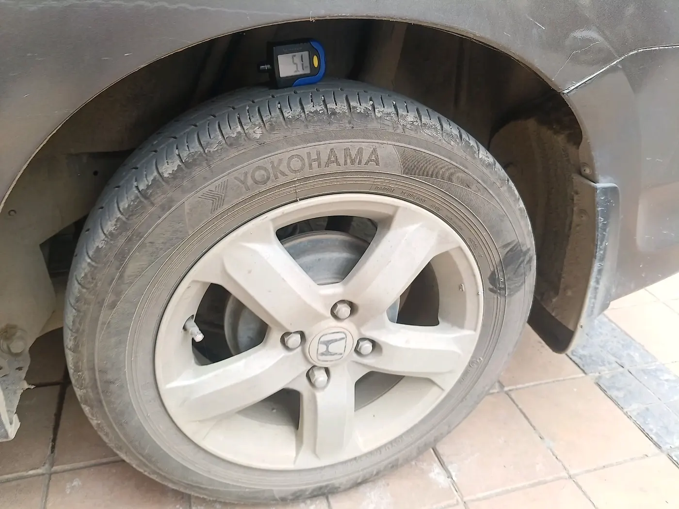 2013 Honda City 1.5L I-VTEC S MT, Petrol, Manual, 1,51,857 km, tyre