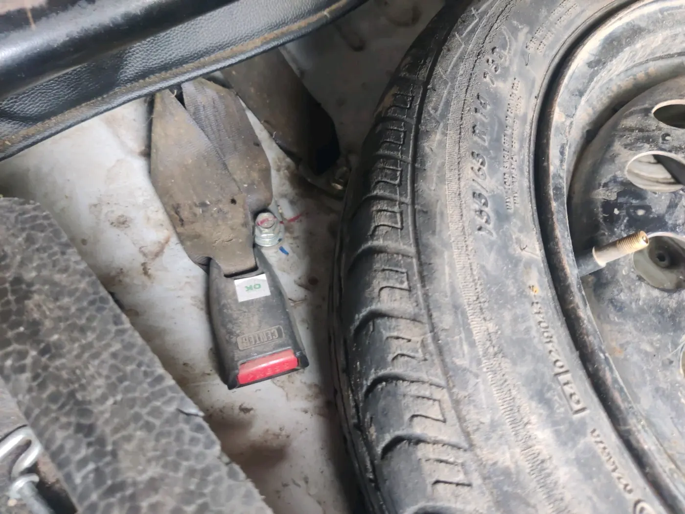 2018 Maruti Wagon R 1.0 VXI, Petrol, Manual, 43,826 km, tyre