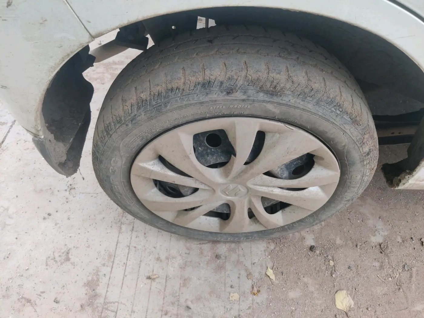 2018 Maruti Wagon R 1.0 VXI, Petrol, Manual, 43,826 km, tyre