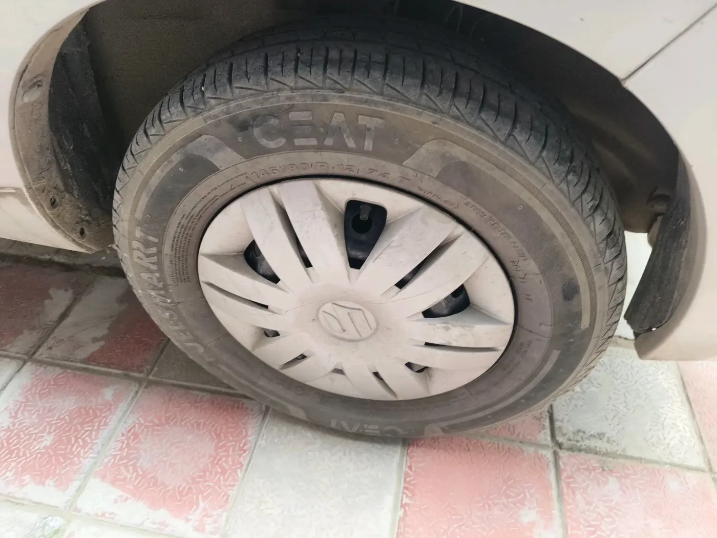2020 Maruti Alto LXI, Petrol, Manual, 67,712 km, tyre