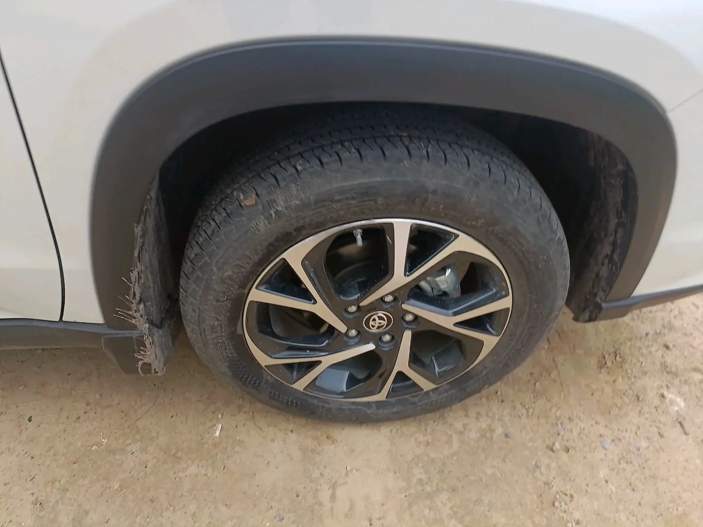 2026 Toyota URBAN CRUISER HYRYDER G (O) 2WD Hybrid 1.5L e-CVT, Hybrid, Automatic, 5,290 km, tyre
