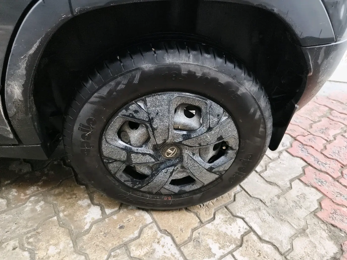 2022 Tata PUNCH ADVENTURE MT, CNG, Manual, 63,007 km, tyre