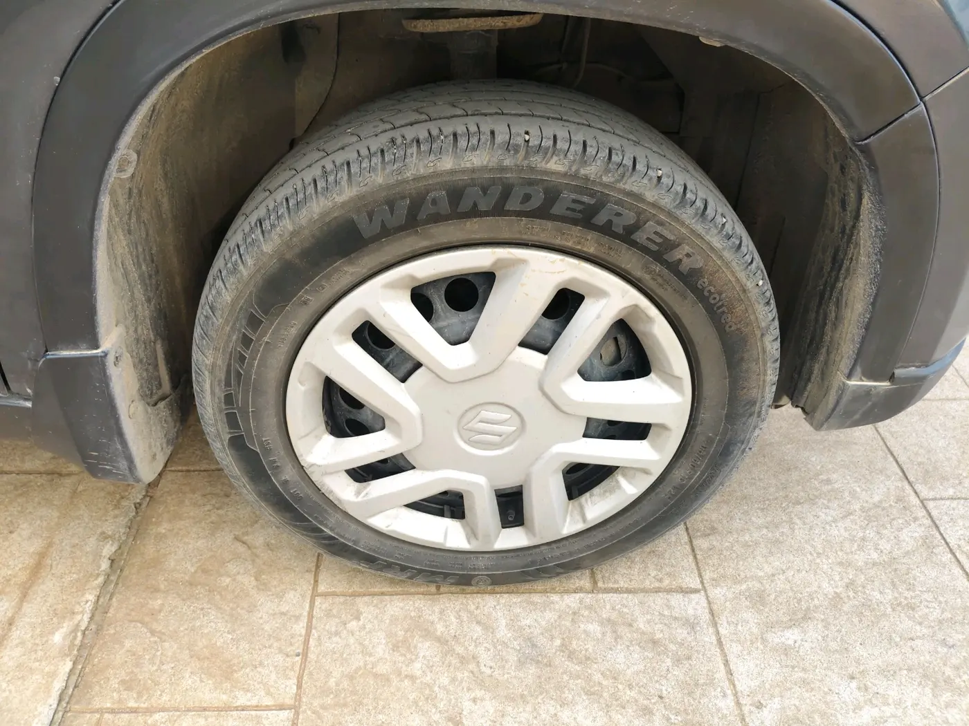 2022 Maruti Vitara Brezza VXI, Petrol, Manual, 39,782 km, tyre