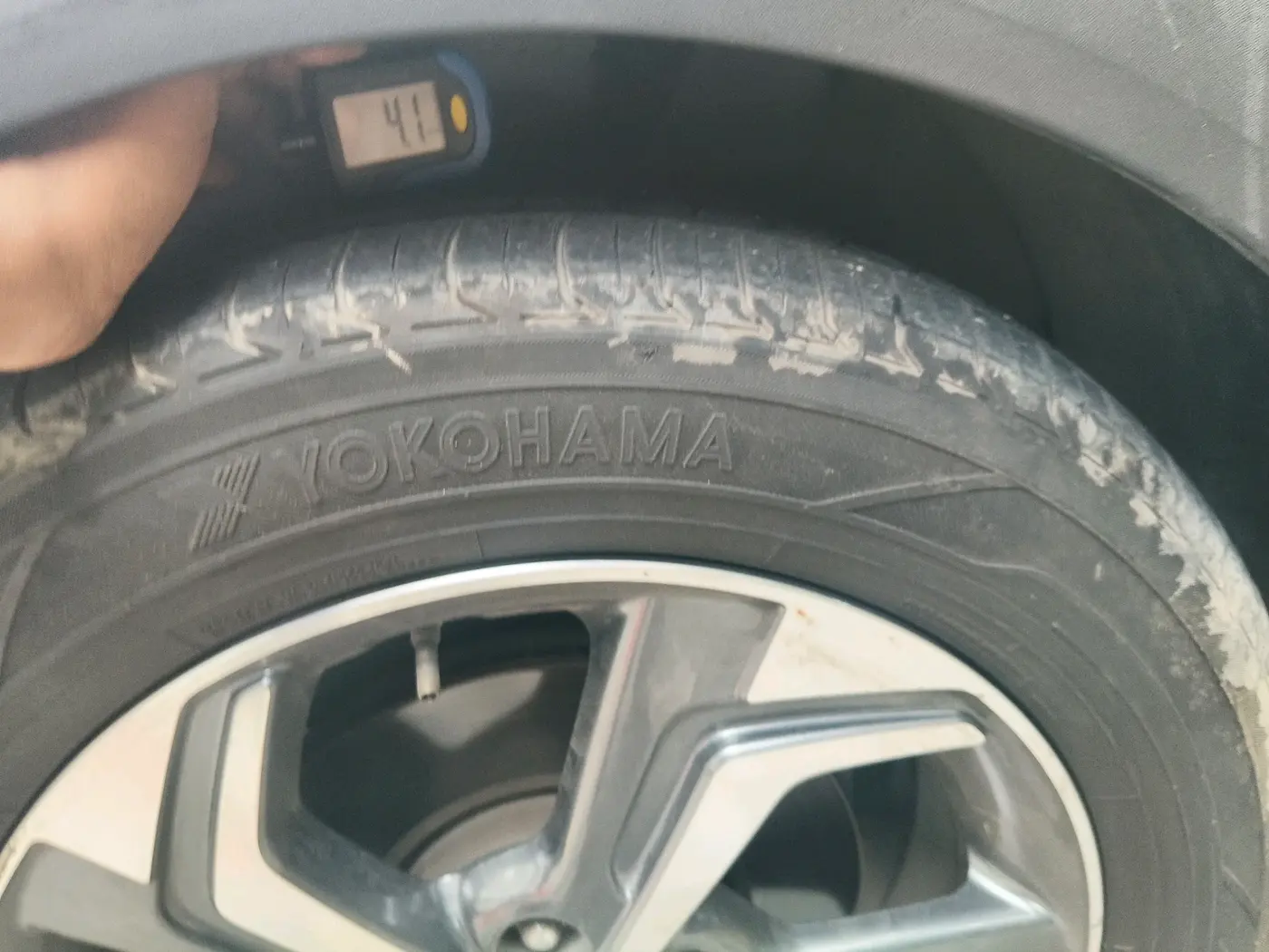 2018 Hyundai Creta SX AT 1.6 PETROL, Petrol, Automatic, 1,20,284 km, tyre