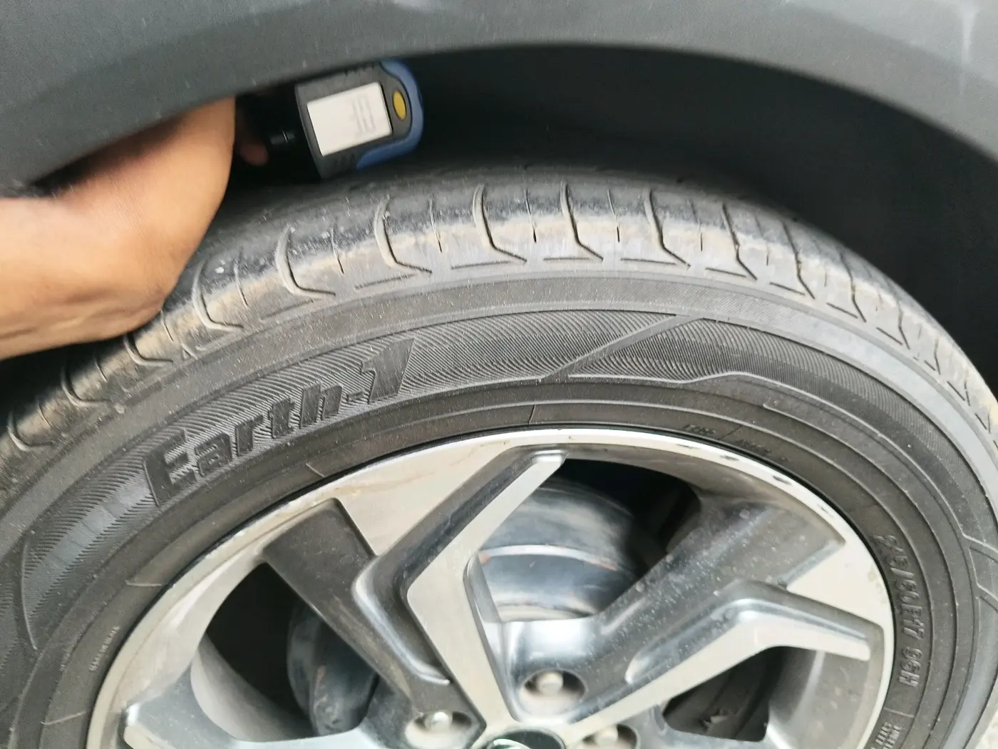 2018 Hyundai Creta SX AT 1.6 PETROL, Petrol, Automatic, 1,20,284 km, tyre