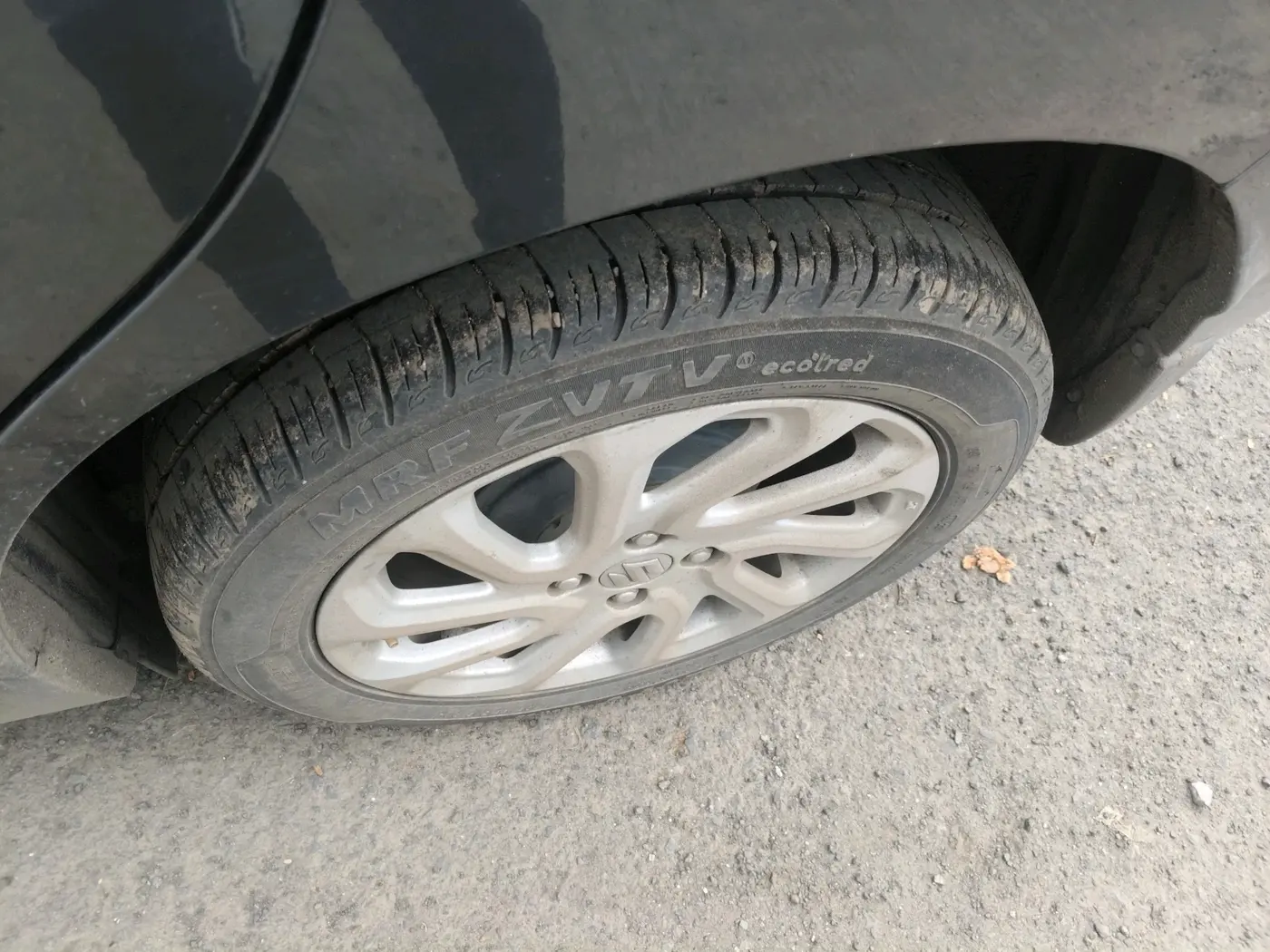 2023 Maruti Baleno  ZETA CNG 1.2L, CNG, Manual, 23,944 km, tyre