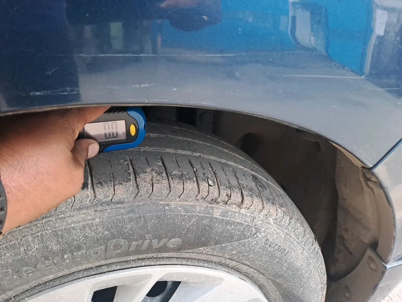 2017 Maruti Ertiga VXI CNG, CNG, Manual, 81,606 km, tyre