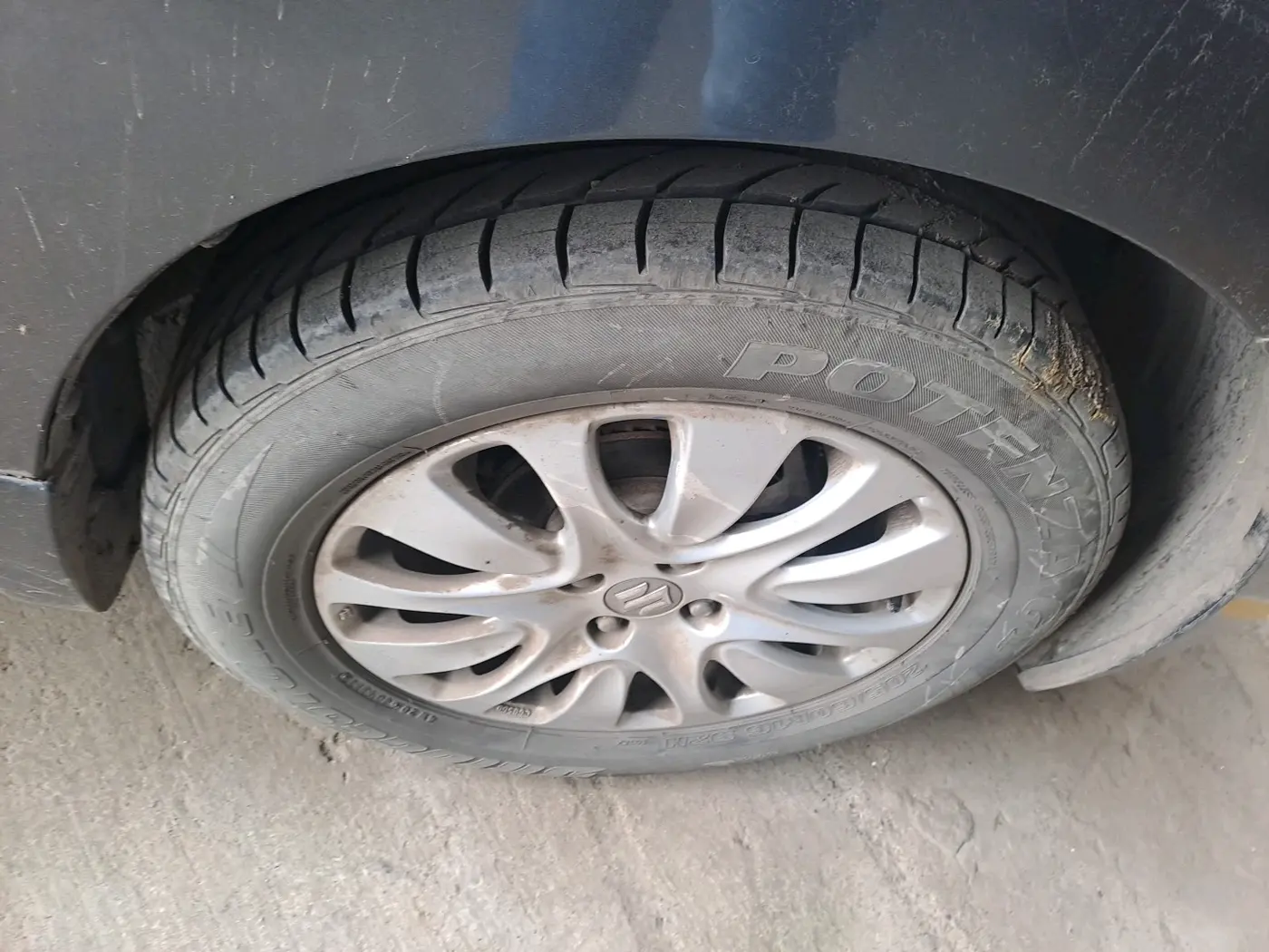 2018 Maruti Baleno ZETA PETROL 1.2, CNG, Manual, 1,65,986 km, tyre
