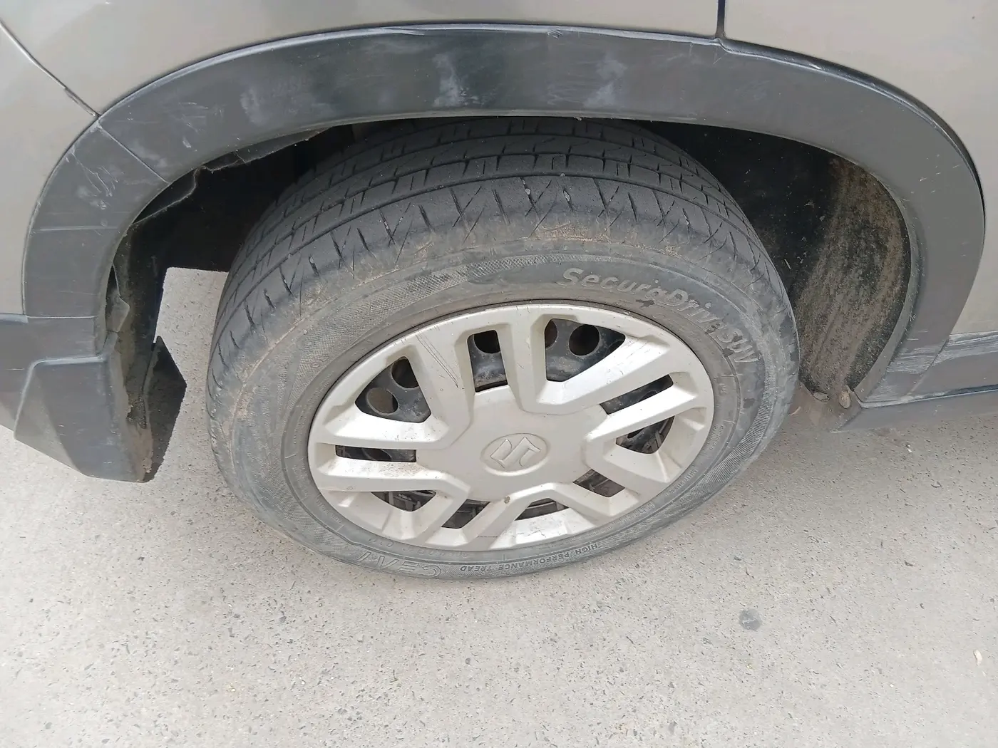 2020 Maruti Vitara Brezza VDI, Diesel, Manual, 1,29,192 km, tyre