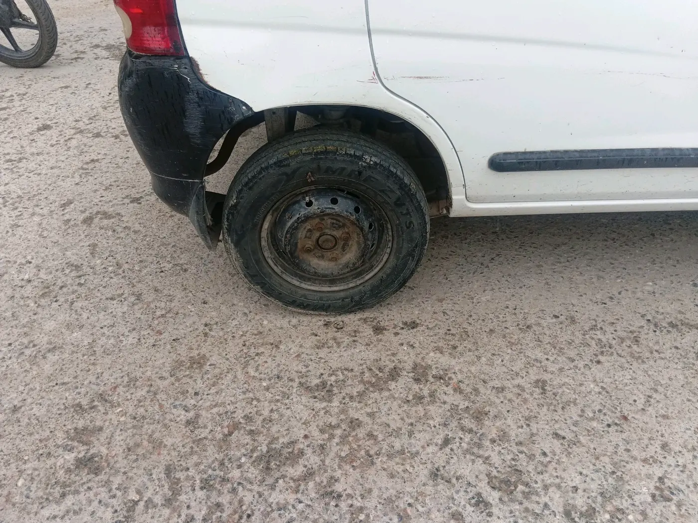 2012 Maruti Alto LXI, CNG, Manual, 84,542 km, tyre