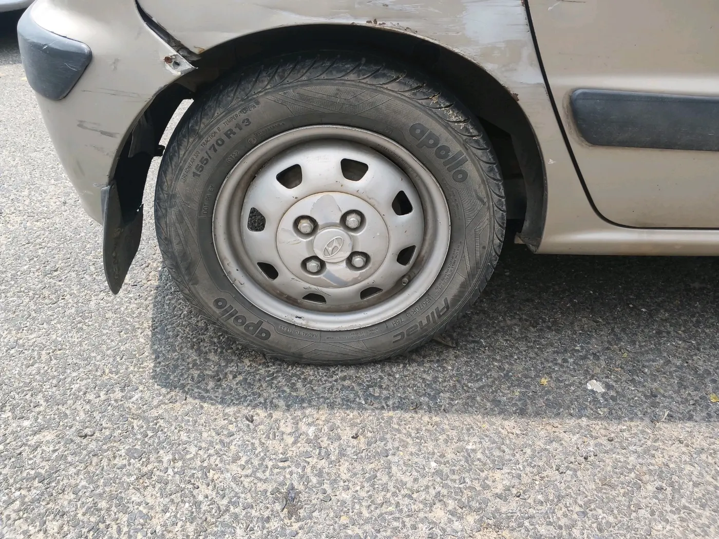 2011 Hyundai Santro Xing GL PLUS, CNG, Manual, 81,140 km, tyre