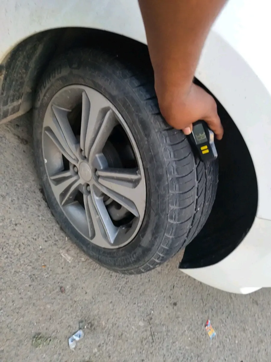 2019 Hyundai Verna 1.6 CRDI SX, Diesel, Manual, 1,68,744 km, tyre