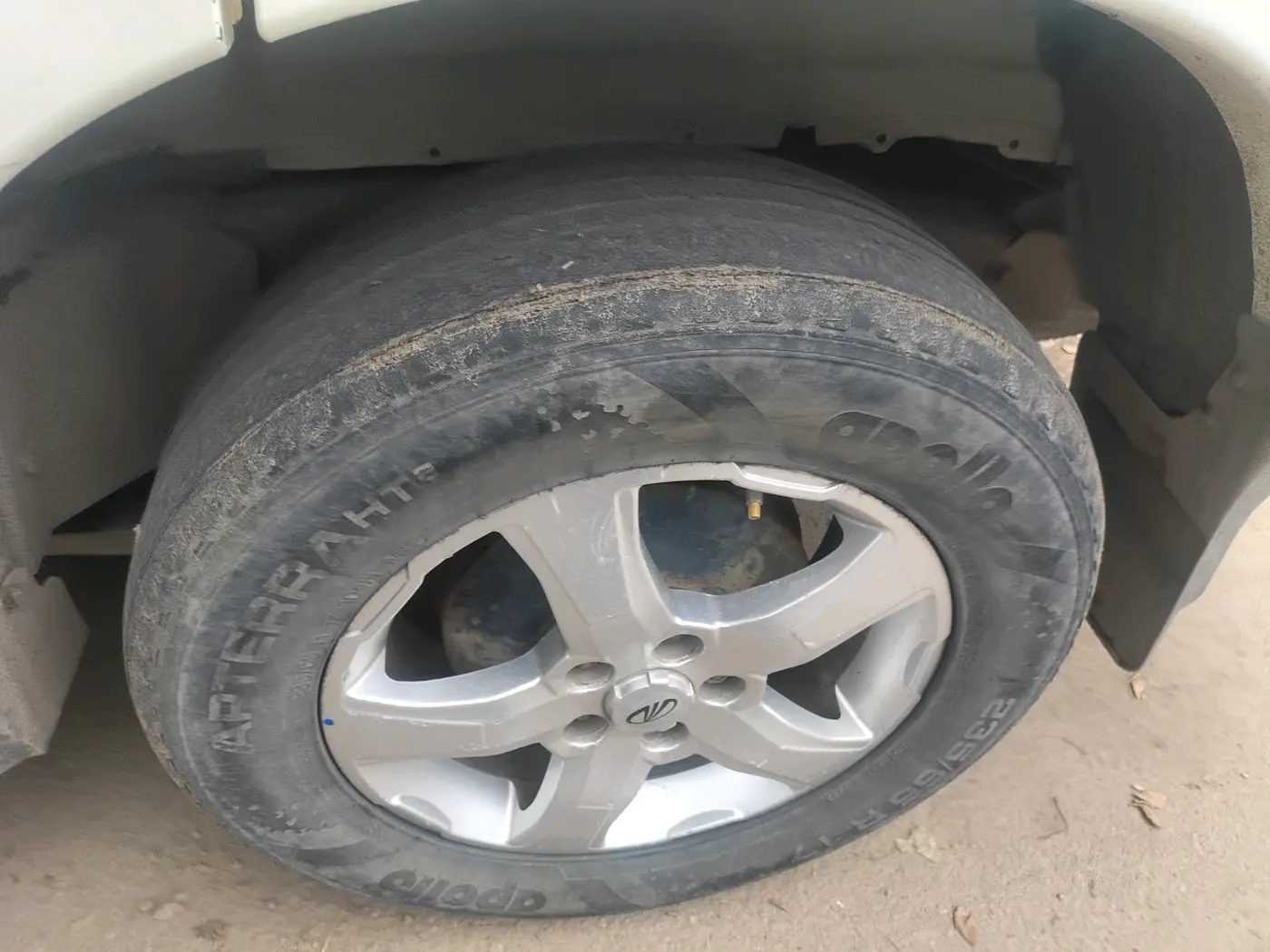 2018 Mahindra Scorpio S11 2WD, Diesel, Manual, 1,84,995 km, tyre