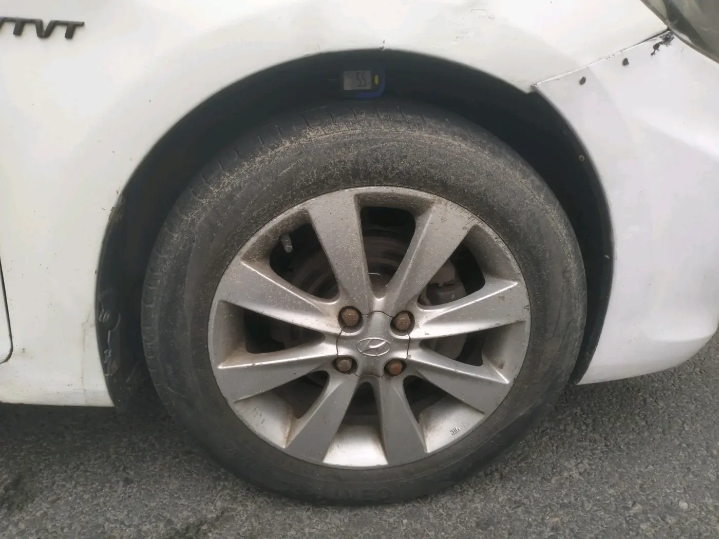 2012 Hyundai Verna FLUIDIC 1.6 CRDI SX AT, Diesel, Automatic, 94,879 km, tyre