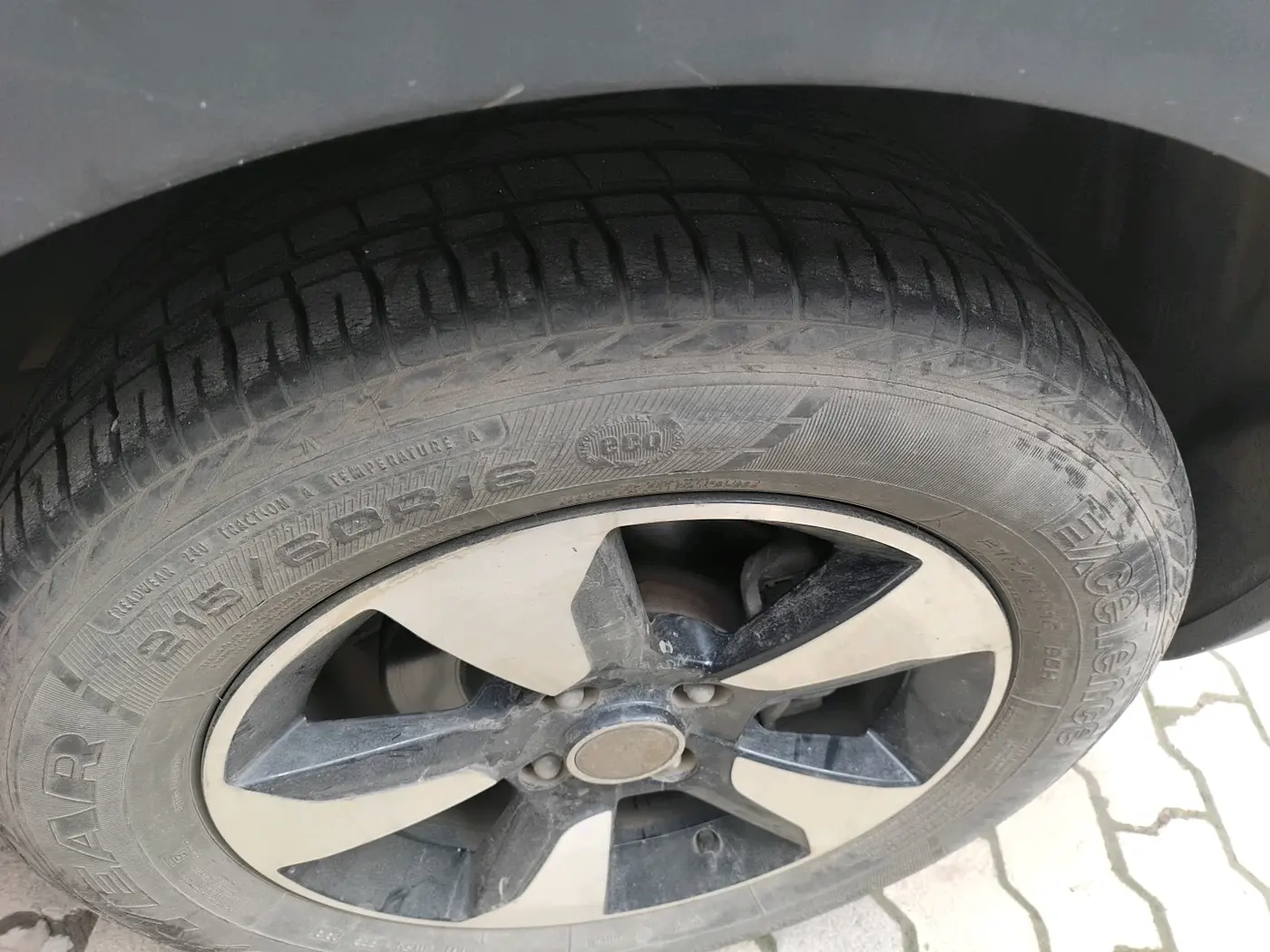 2018 Tata NEXON XZA PLUS PETROL, Petrol, Automatic, 19,757 km, tyre