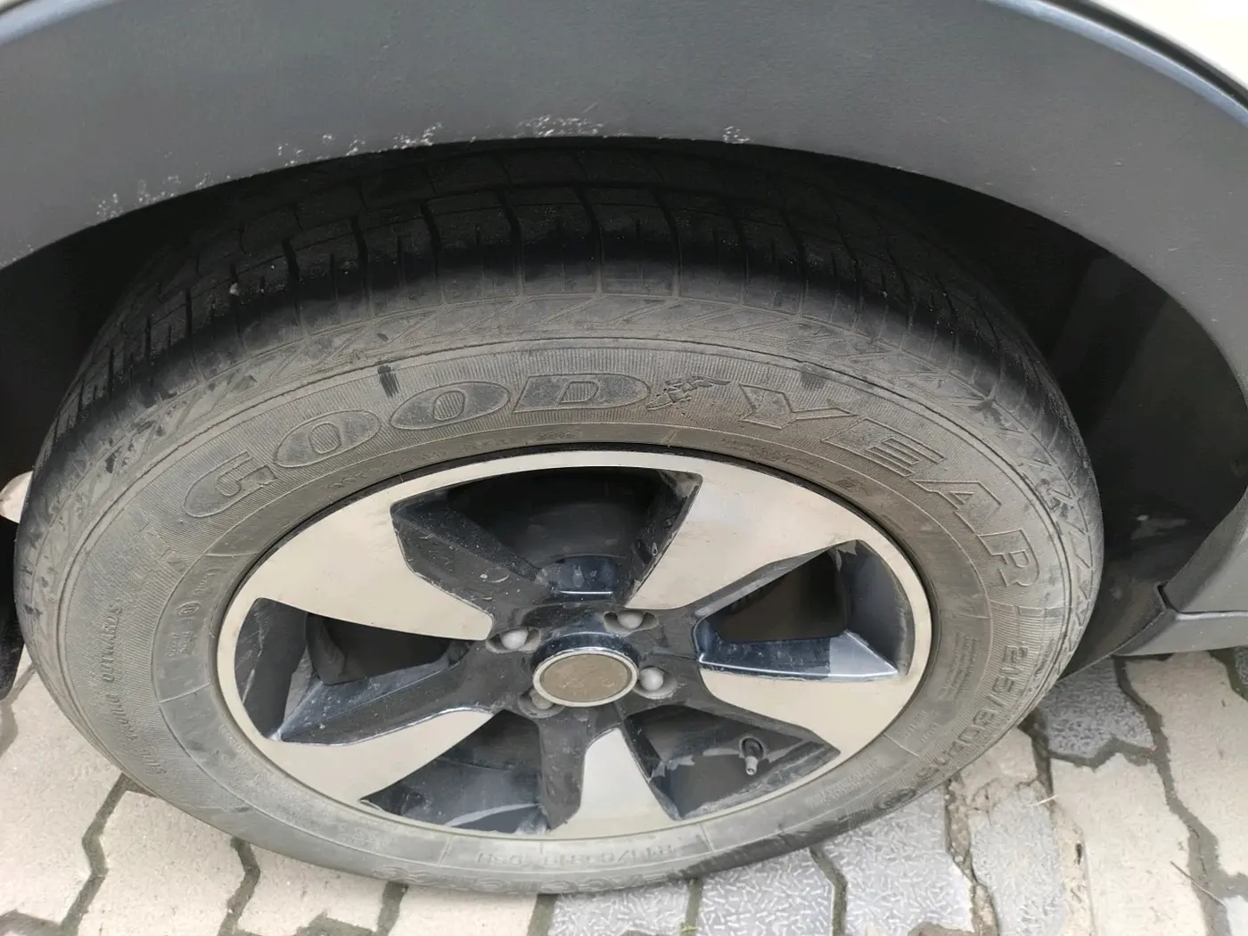 2018 Tata NEXON XZA PLUS PETROL, Petrol, Automatic, 19,757 km, tyre