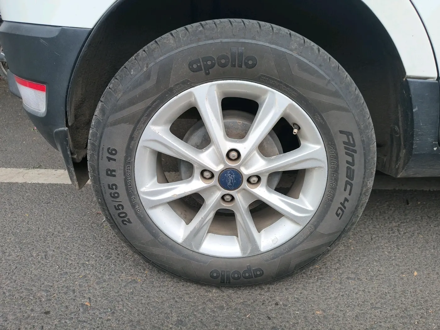 2018 Ford Ecosport TITANIUM 1.5L PETROL, CNG, Manual, 89,429 km, tyre