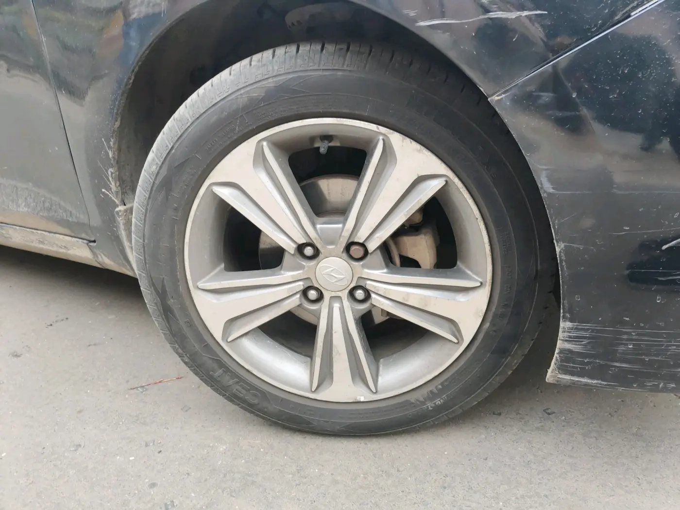 2018 Hyundai Verna 1.6 SX (O) CRDI MT, Diesel, Manual, 1,29,763 km, tyre