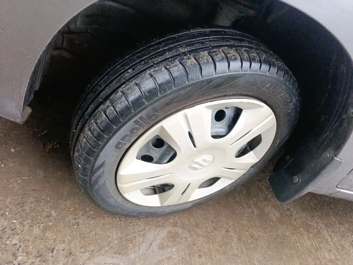 2013 Maruti Wagon R 1.0 VXI, Petrol, Manual, 67,026 km, tyre
