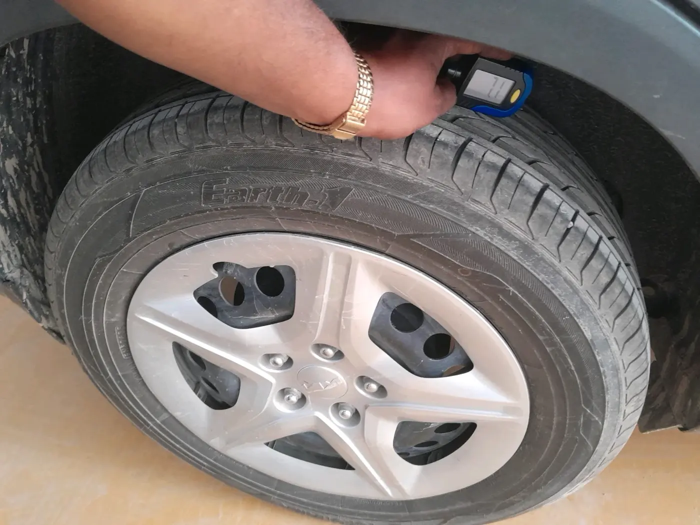 2021 KIA SELTOS HTE 1.5 PETROL, Petrol, Manual, 44,715 km, tyre