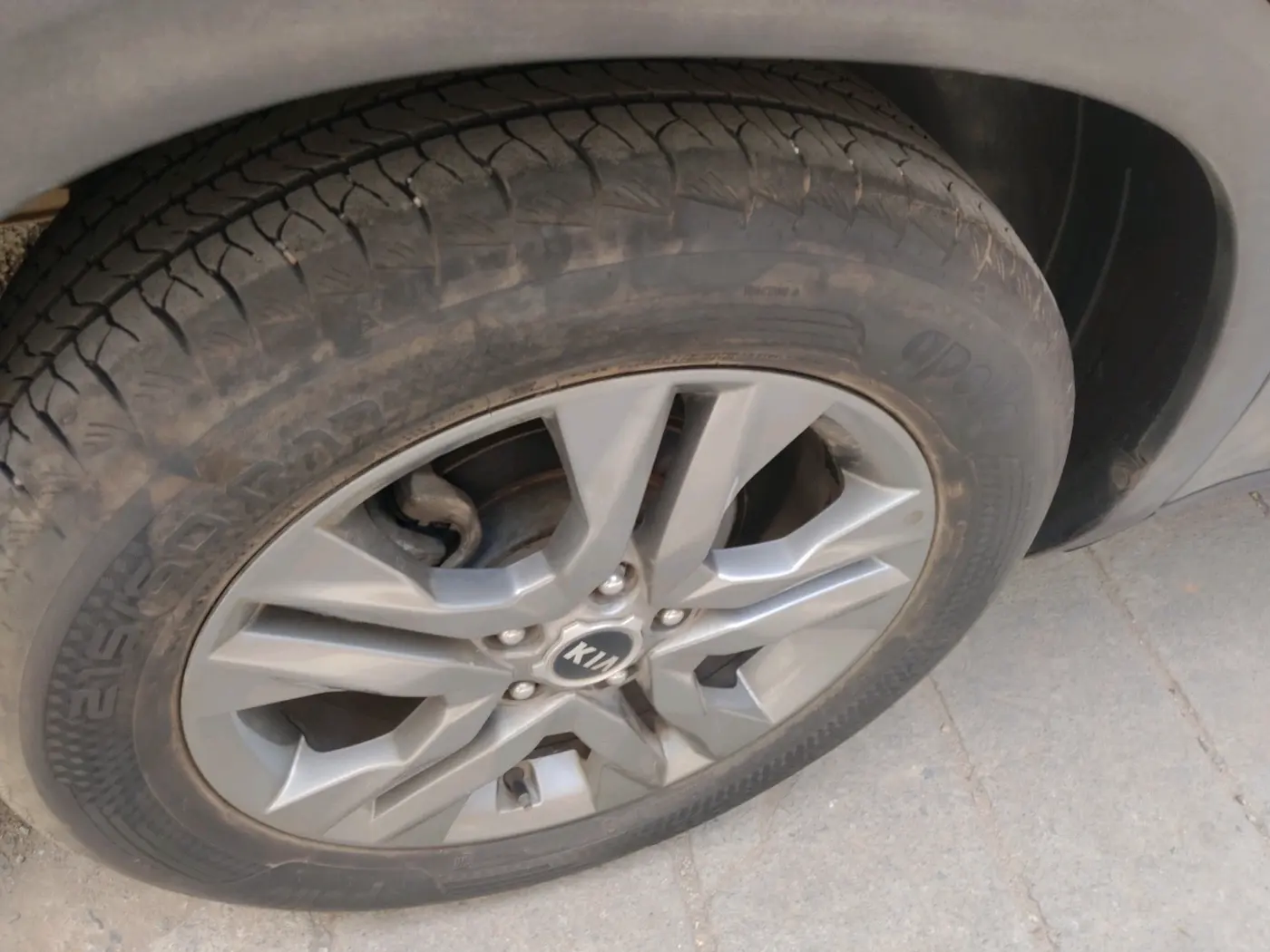 2020 KIA SELTOS HTX 1.5 PETROL, Petrol, Manual, 69,337 km, tyre