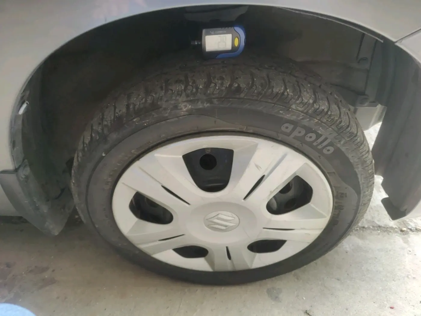 2016 Maruti Wagon R 1.0 VXI, Petrol, Manual, 27,744 km, tyre