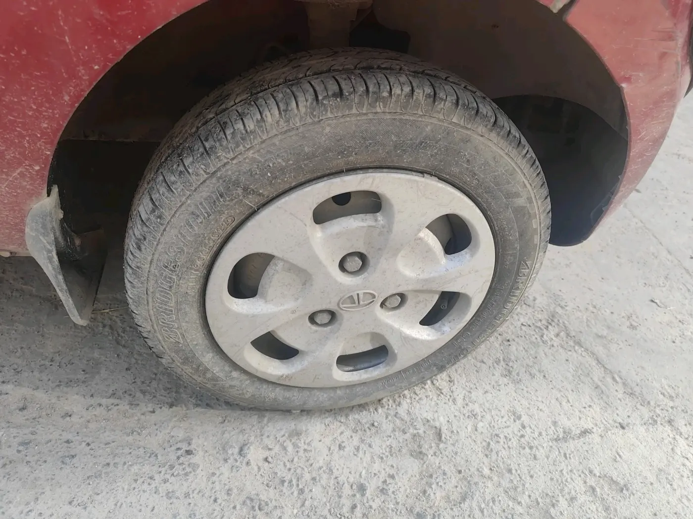 2016 Tata Nano TWIST XTA, Petrol, Automatic, 60,740 km, tyre