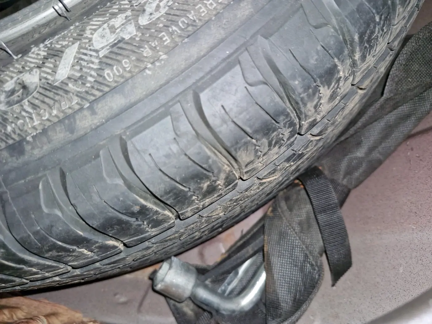 2015 Honda CRV 2.4L 2WD AT, Petrol, Automatic, 86,395 km, tyre