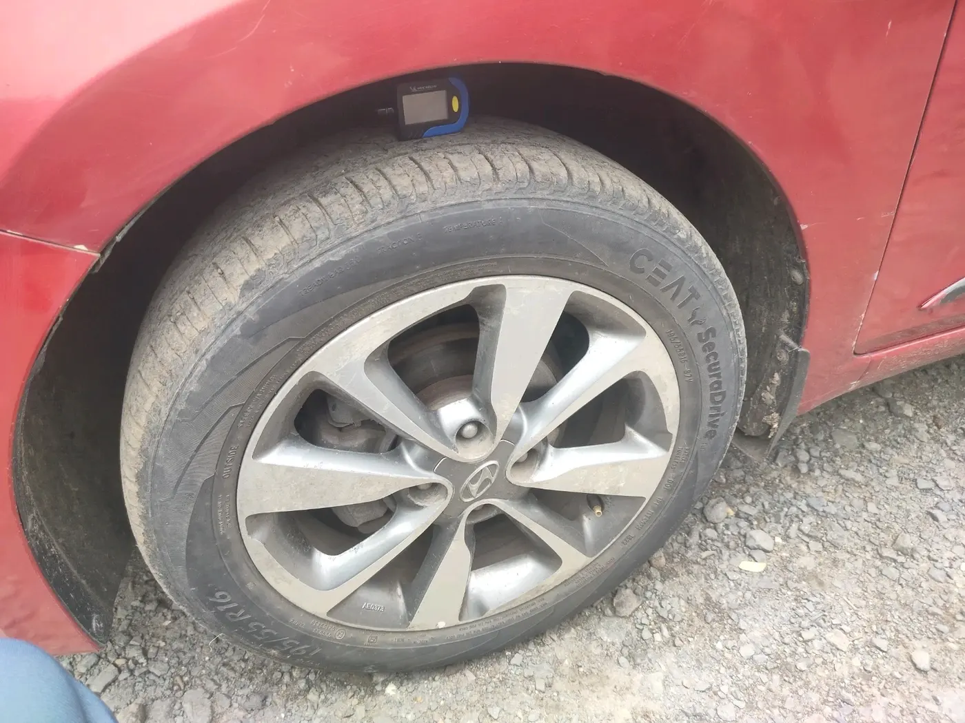 2015 Hyundai Elite i20 ASTA 1.4 CRDI (O), Diesel, Manual, 1,58,224 km, tyre