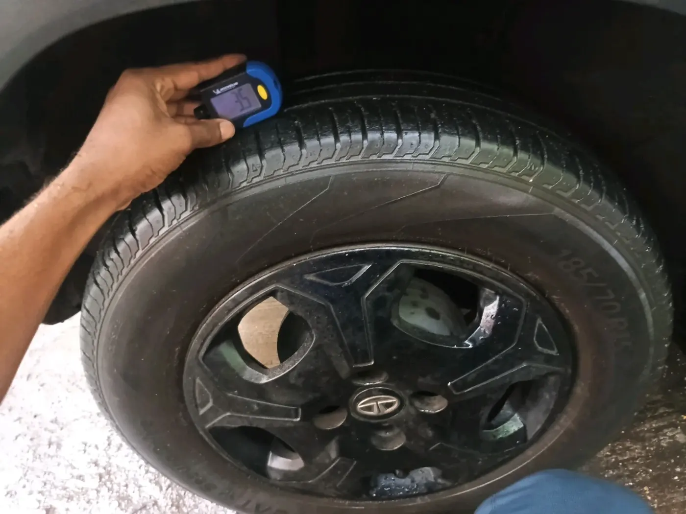 2021 Tata PUNCH ACCOMPLISHED MT, Petrol, Manual, 38,691 km, tyre