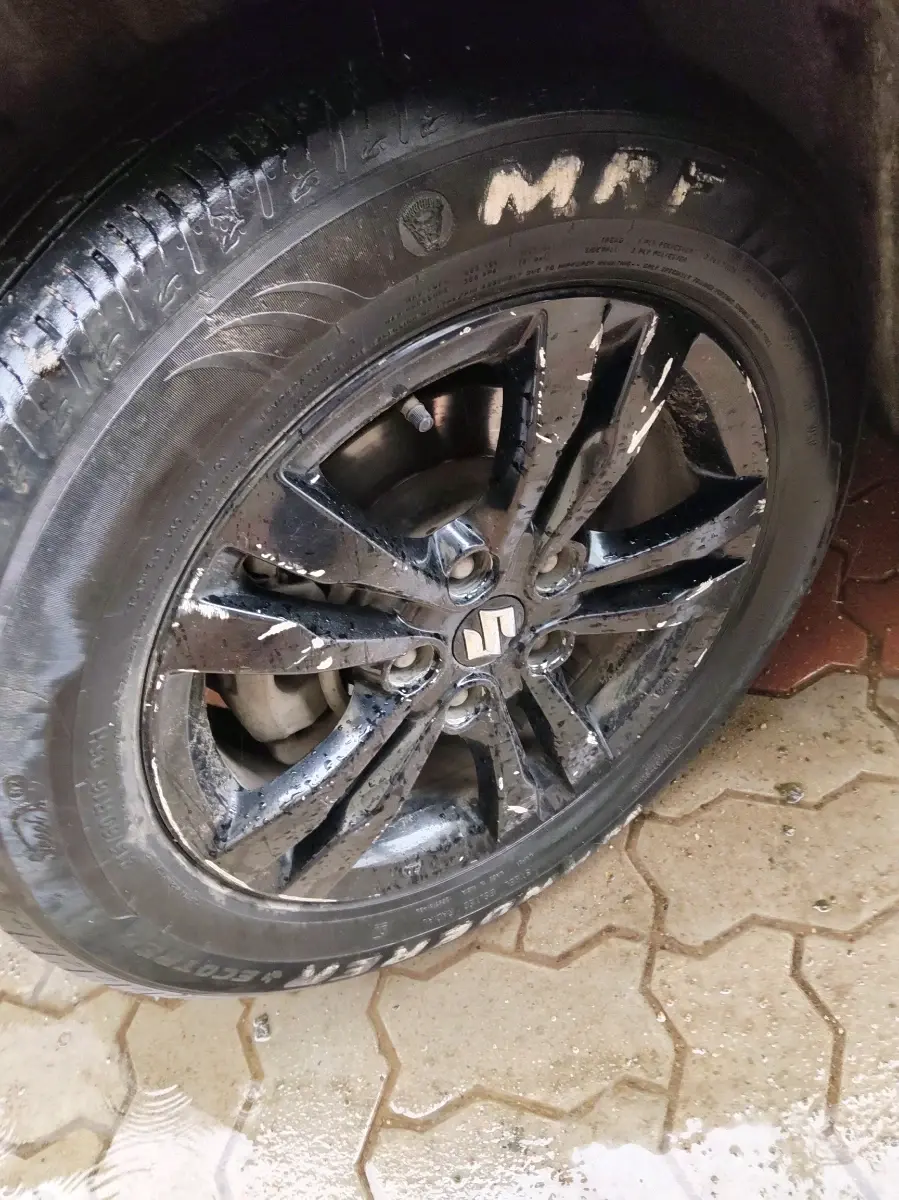 2019 Maruti Vitara Brezza ZDI PLUS, Diesel, Manual, 1,58,459 km, tyre