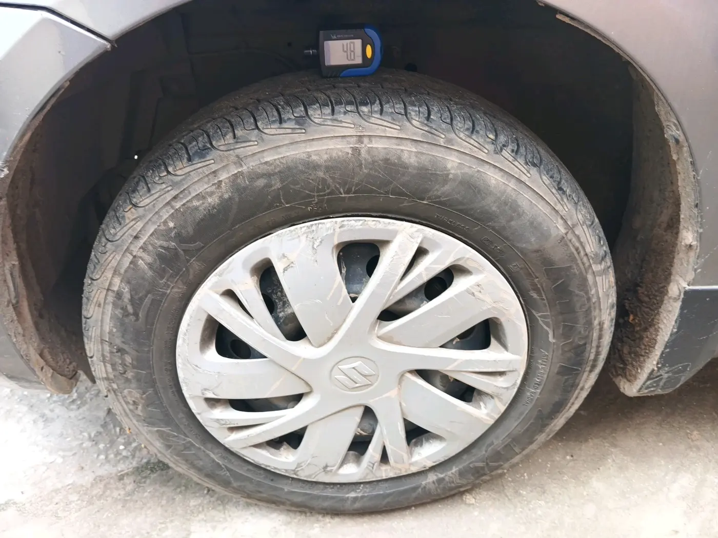2017 Maruti Swift VXI O, Petrol, Manual, 85,055 km, tyre