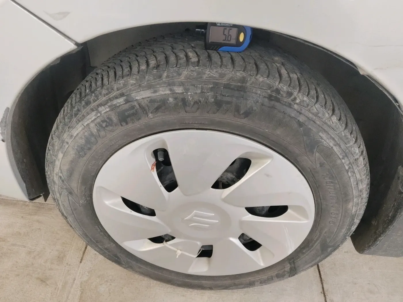 2014 Maruti Celerio VXI, Petrol, Manual, 9,382 km, tyre