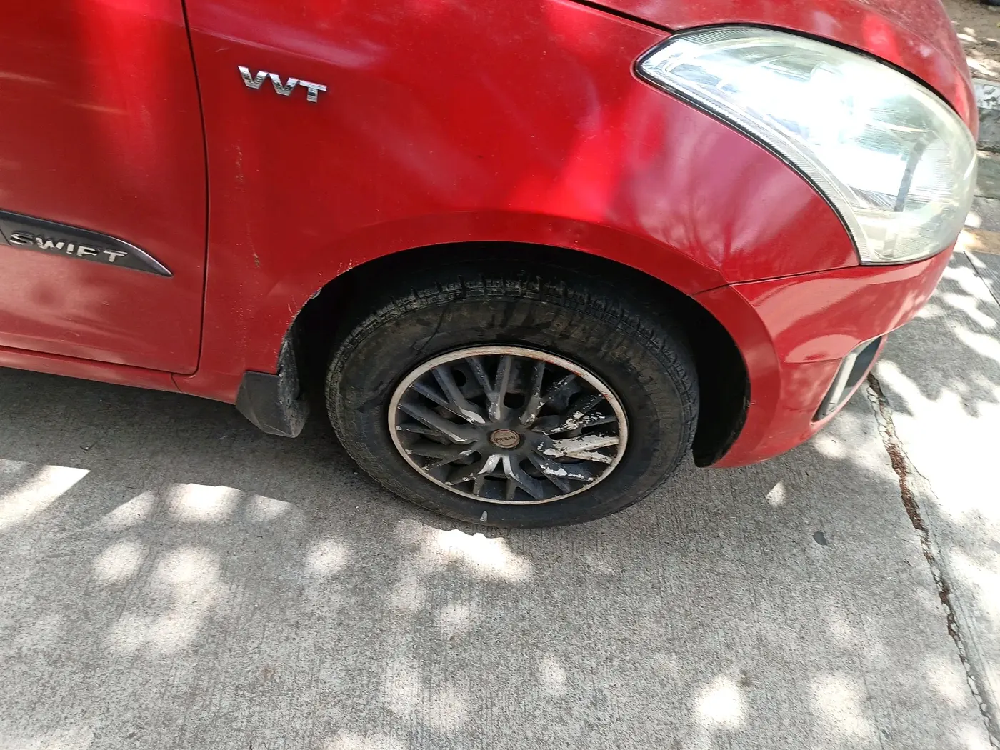 2017 Maruti Swift VXI, Petrol, Manual, 70,359 km, tyre